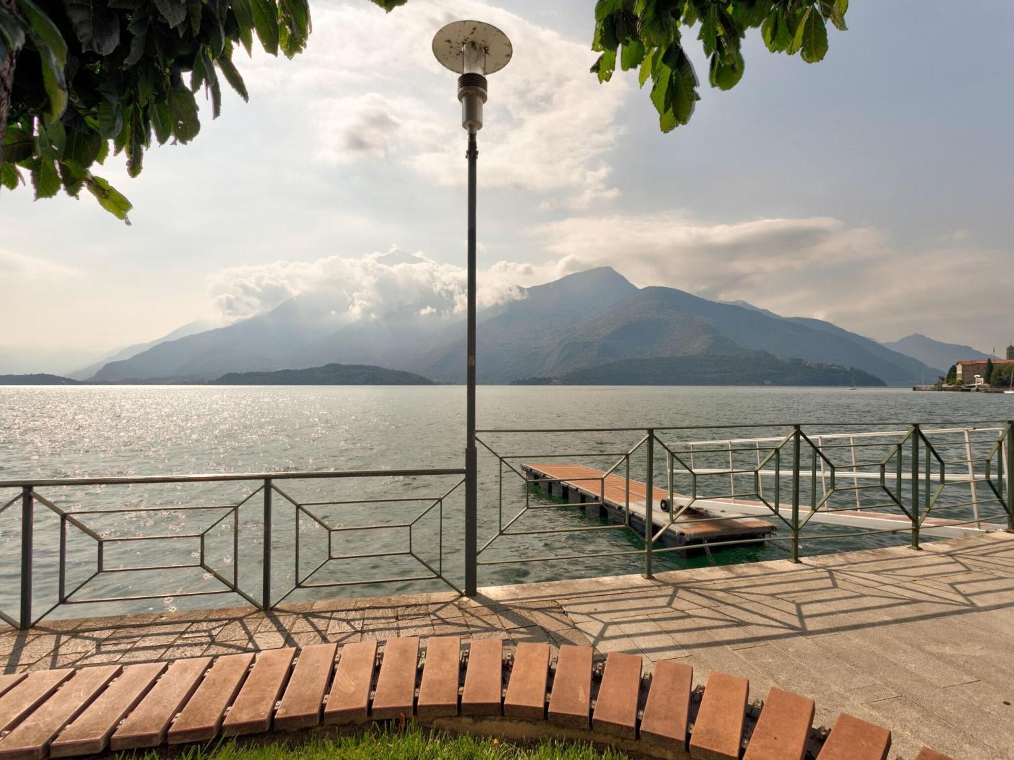 Wonderful Flat With Swimming Pool Lift And Garden Gravedona Exterior foto