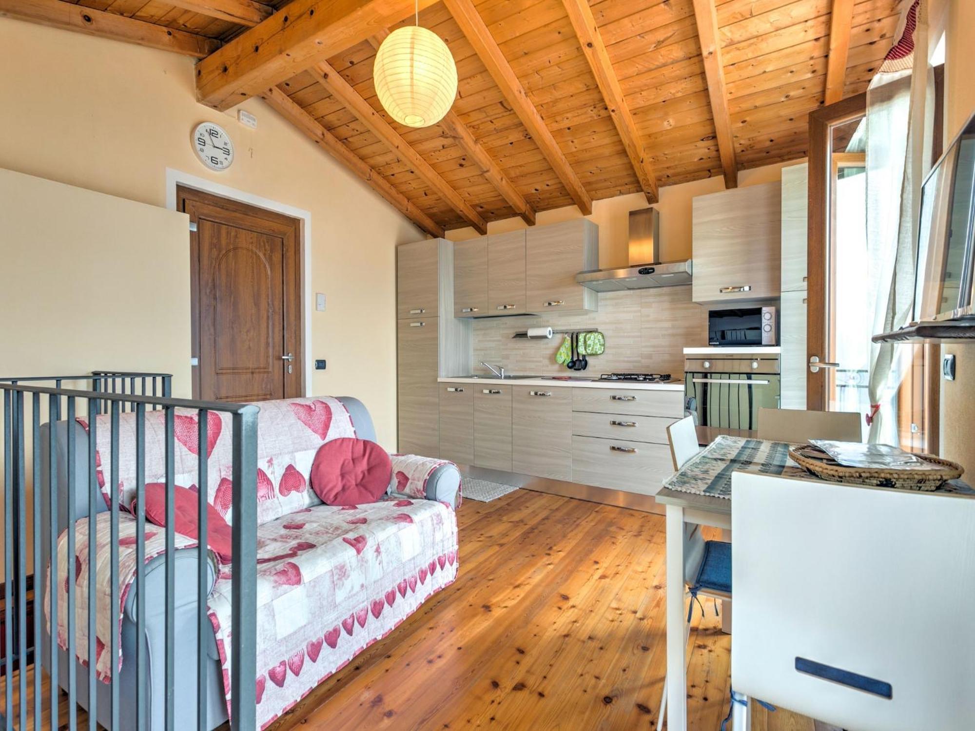 Wonderful Flat With Swimming Pool Lift And Garden Gravedona Exterior foto