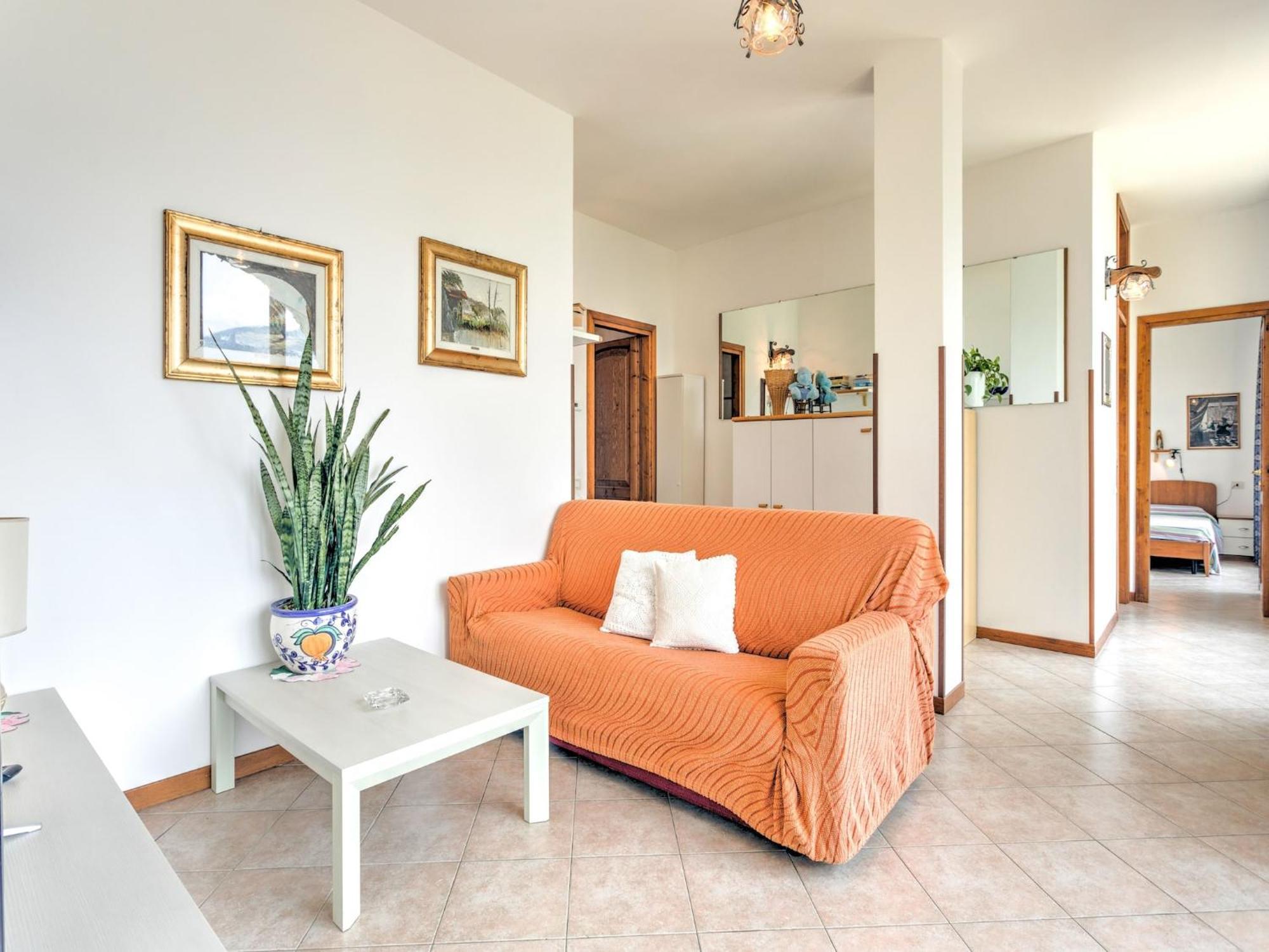 Wonderful Flat With Swimming Pool Lift And Garden Gravedona Exterior foto