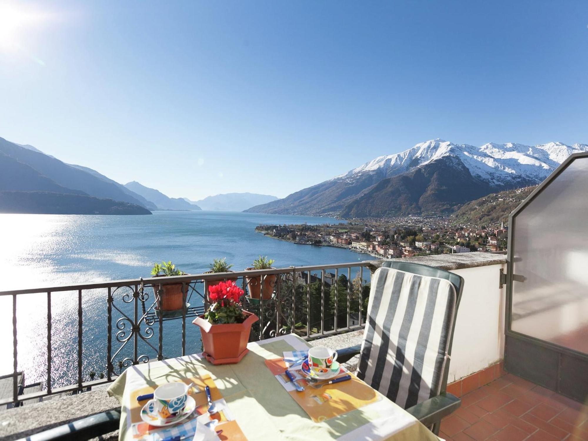 Wonderful Flat With Swimming Pool Lift And Garden Gravedona Exterior foto